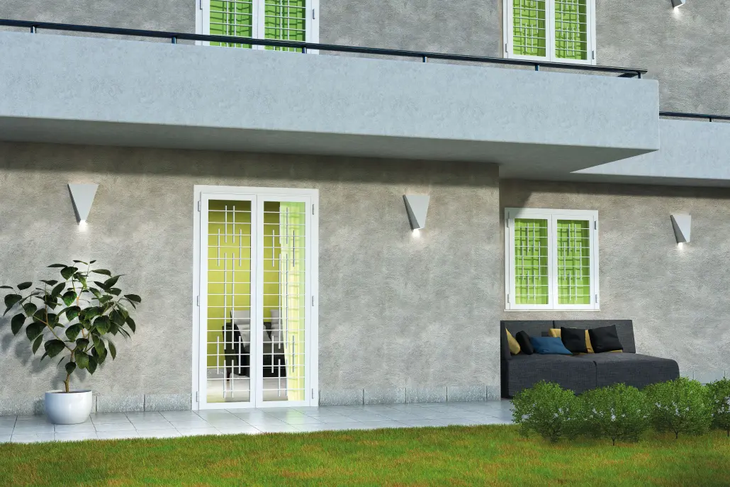 Rendering di inferriate bianche su casa con interni verdi Rendering di inferriate bianche su casa con interni verdi