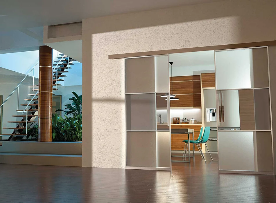 Studio a Modena con porte scorrevoli in vetro opaco